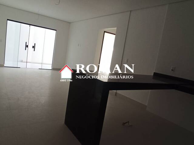 #4422 - Apartamento para Venda em Cabo Frio - RJ