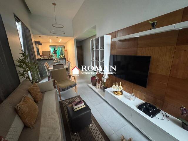 #5869 - Casa para Venda em Cabo Frio - RJ - 2