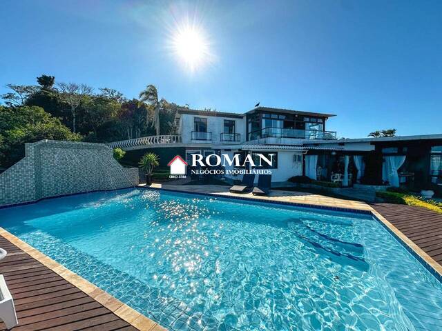 #5898 - Casa para Venda em Cabo Frio - RJ - 2