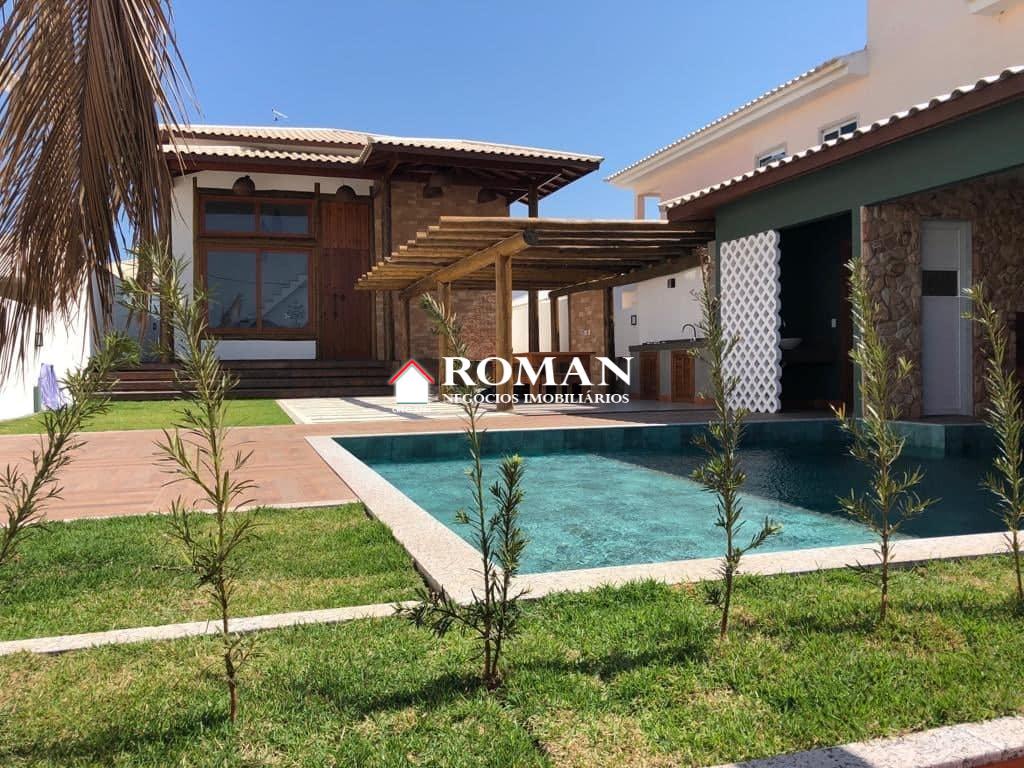Casa luxuosa em condomínio de alto padrão !