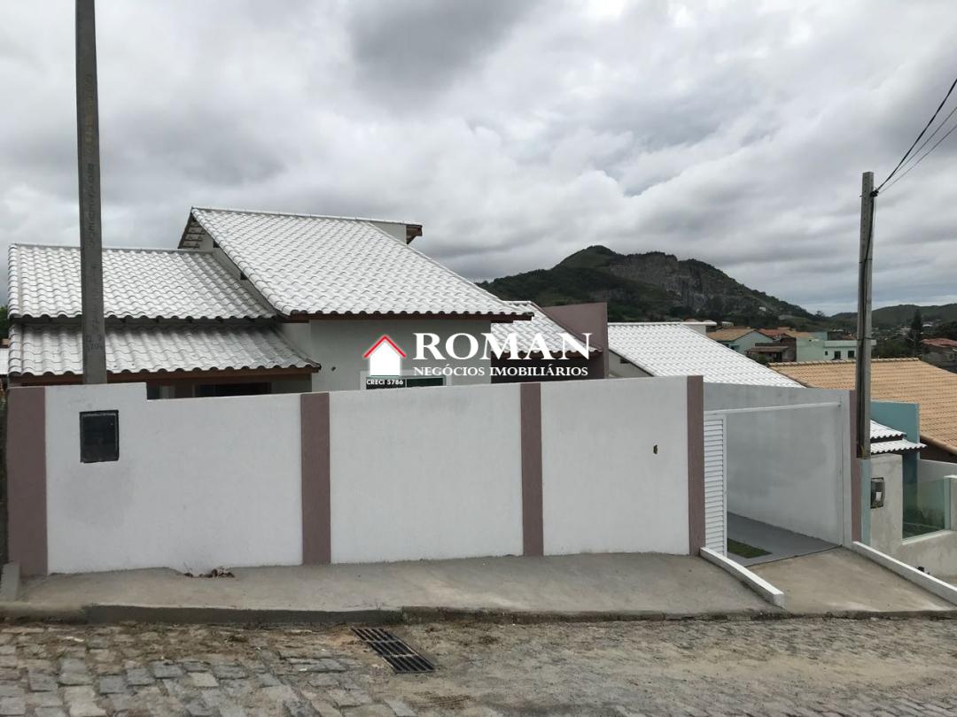 Casa linear em condomínio !!!