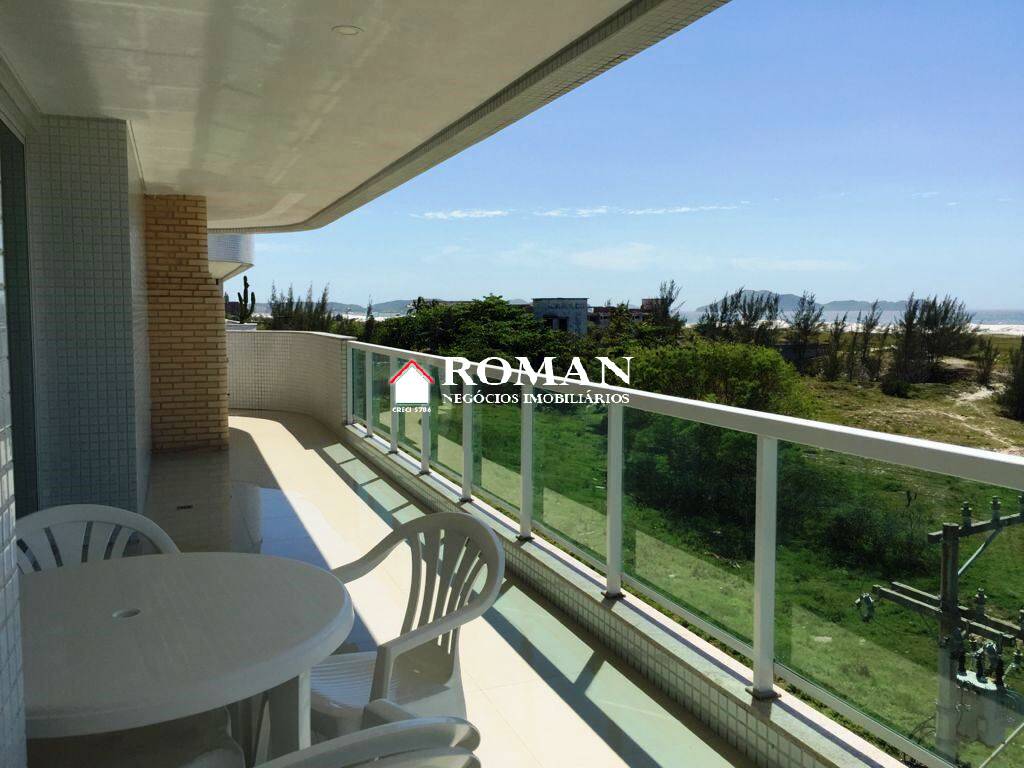 Lindo apartamento em frente ao mar!
