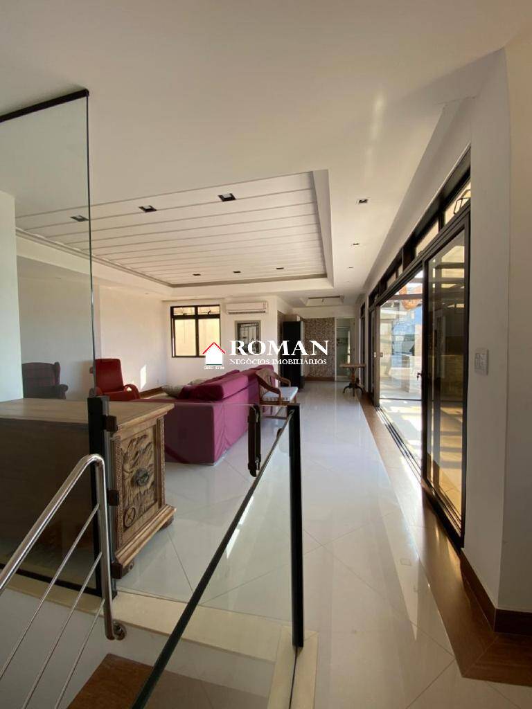 Linda cobertura duplex em bairro nobre !!!