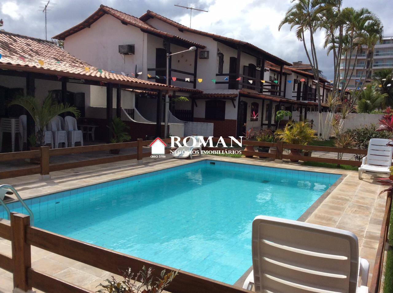 CASA DUPLEX EM BAIRRO NOBRE DE CABO FRIO !!!
